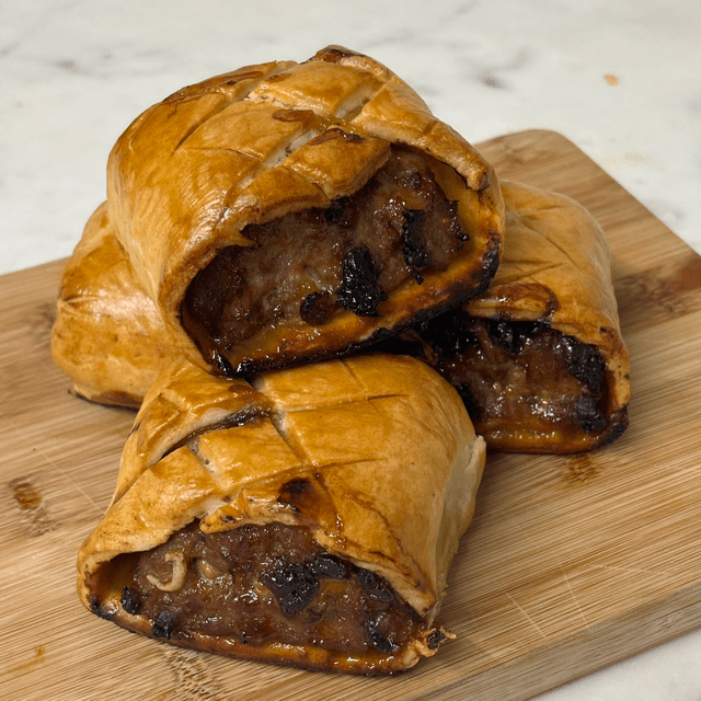 Dubby&#039;s Meadow Red Onion Chutney Sausage Roll